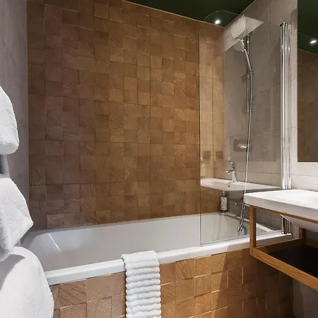Lykke & Hotell 4*