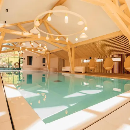 Lykke & Hotell 4*